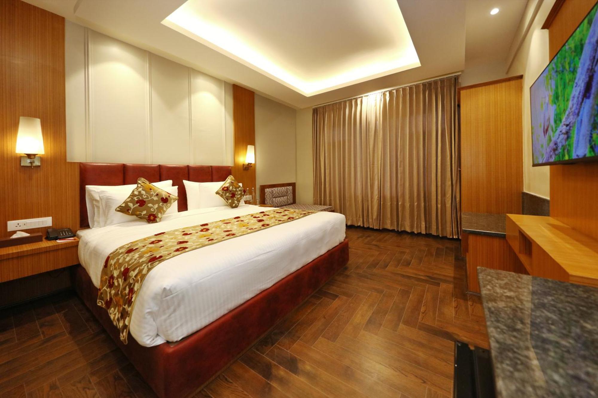 Hotel Blanco Σριναγκάρ Εξωτερικό φωτογραφία