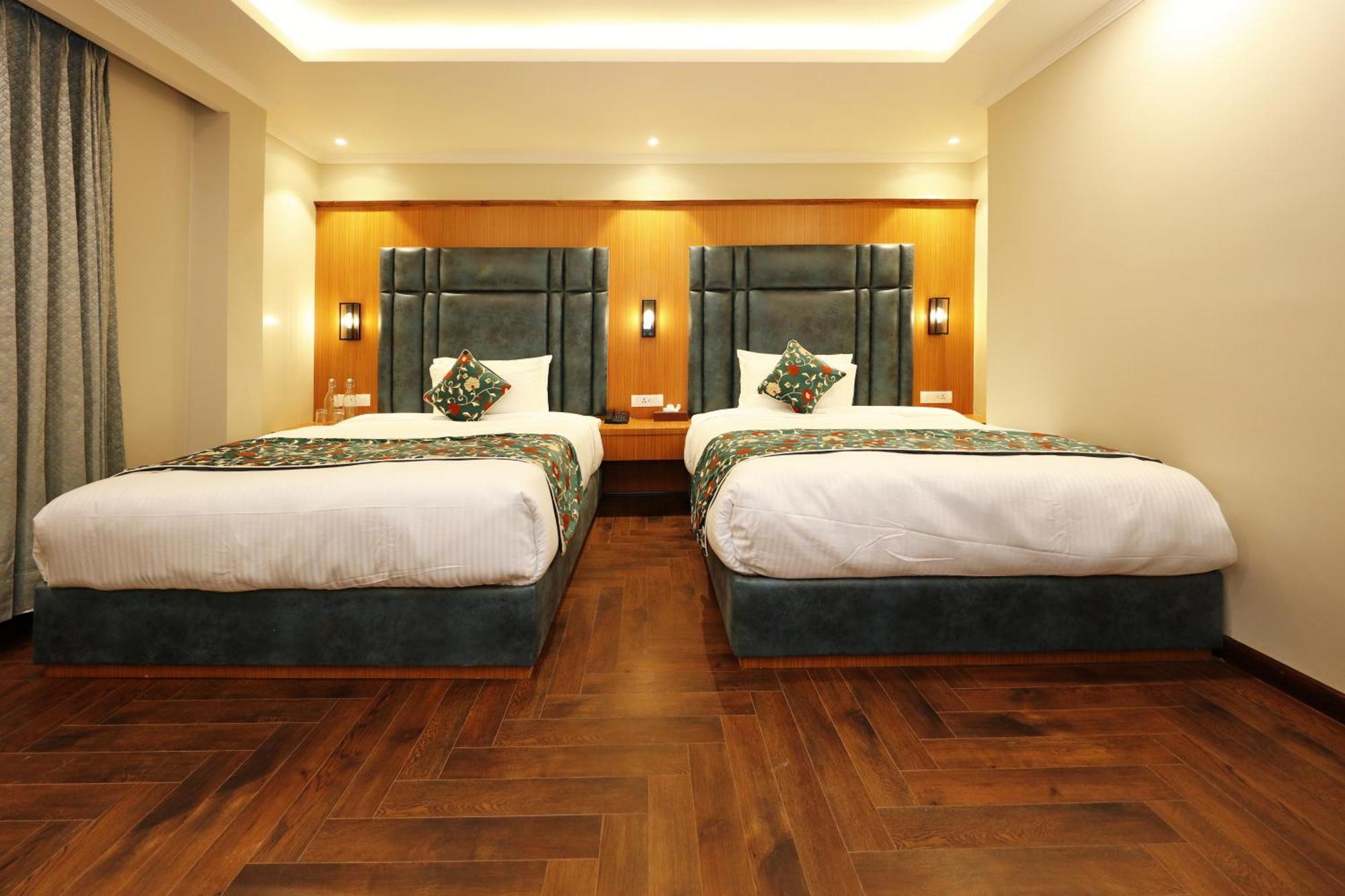 Hotel Blanco Σριναγκάρ Εξωτερικό φωτογραφία