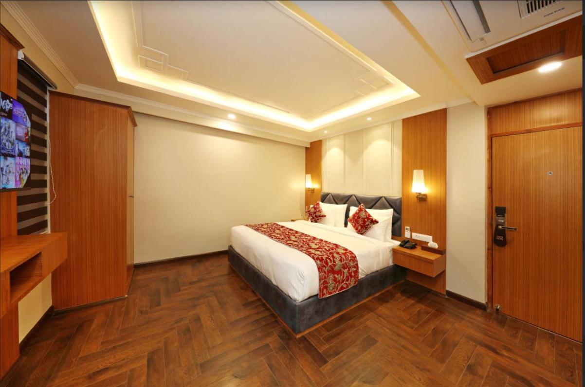 Hotel Blanco Σριναγκάρ Εξωτερικό φωτογραφία