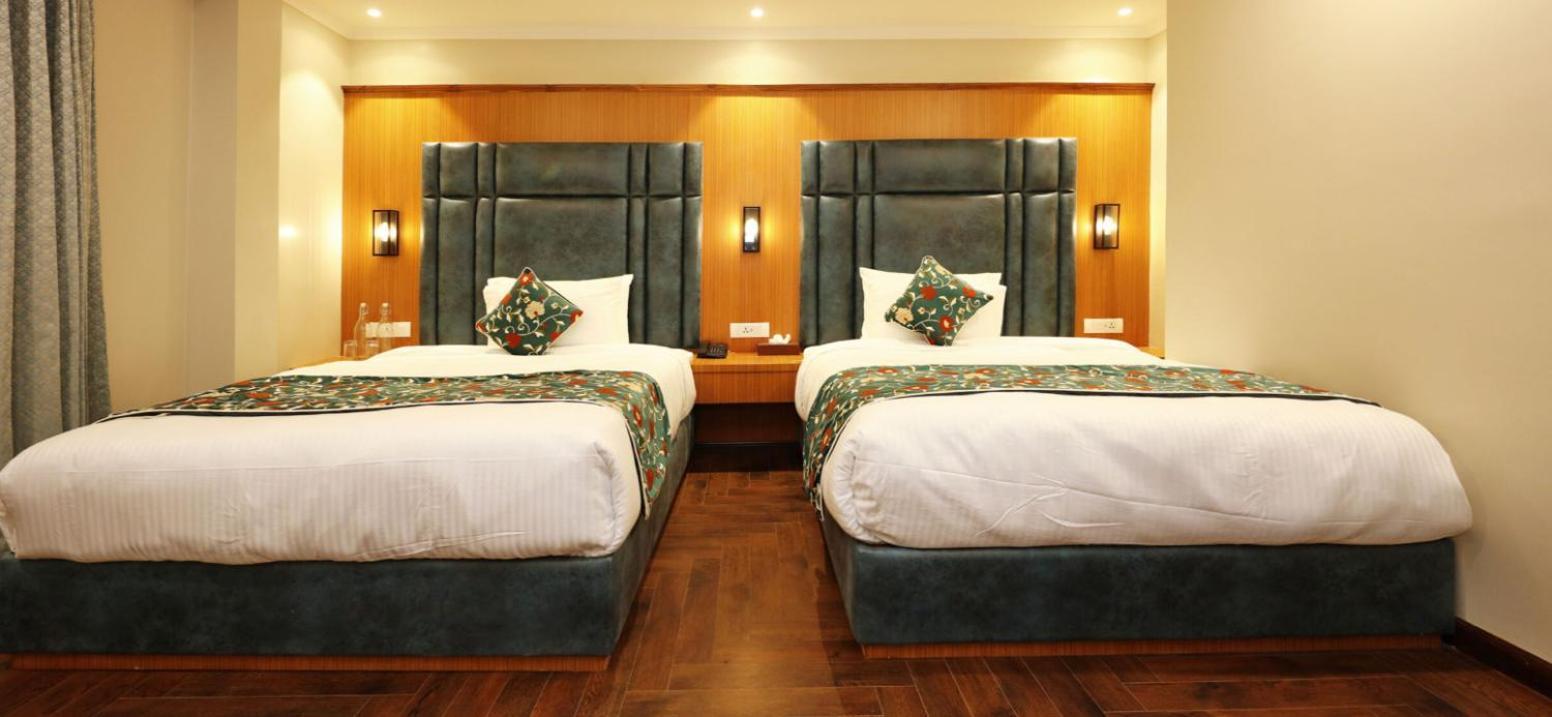 Hotel Blanco Σριναγκάρ Εξωτερικό φωτογραφία